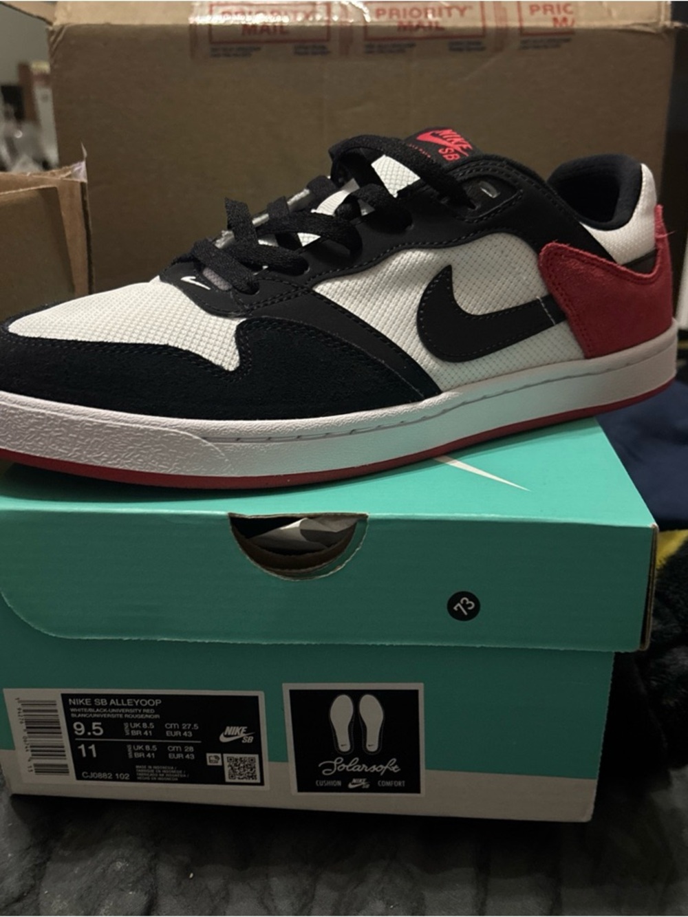 NIB Nike SB Black White Red Men's Skate Sneakers